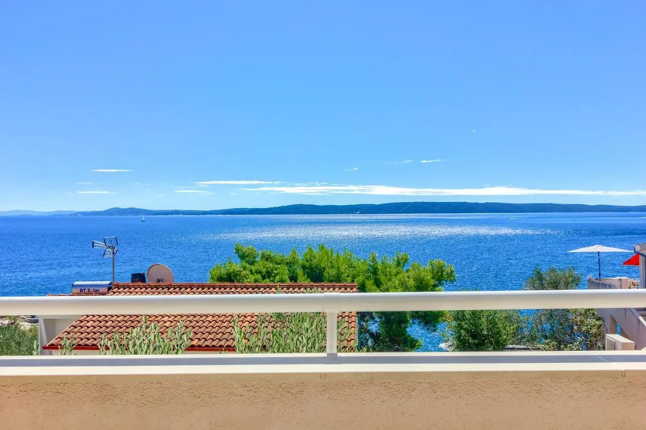 Apartments Meri Trogir 0*,
