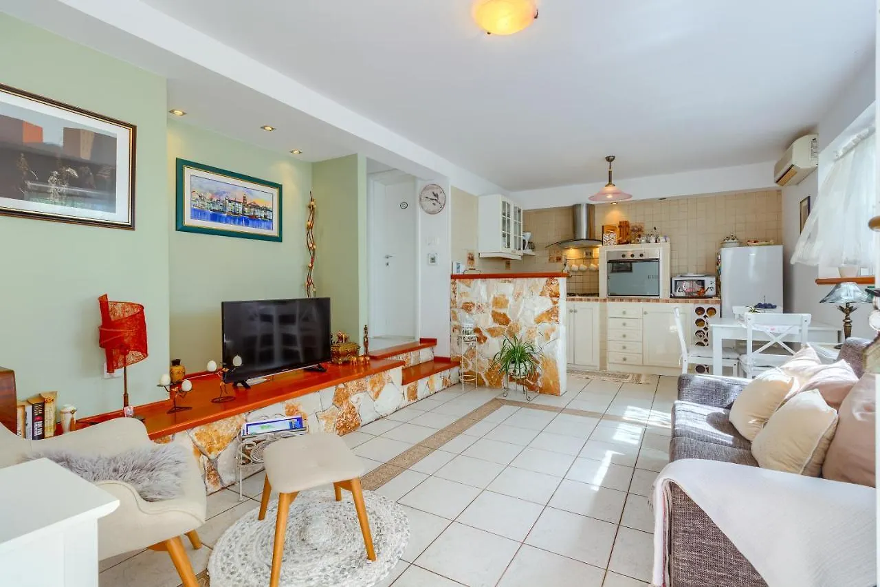 Apartments Meri Trogir