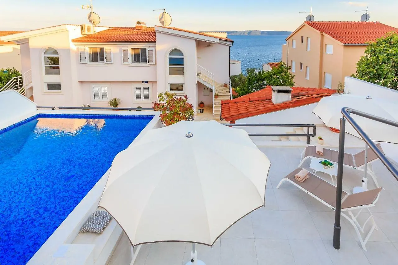 Apartments Meri Trogir Kroatien